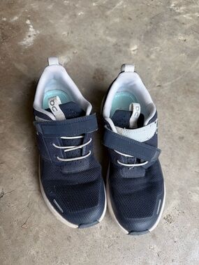 On Running Navy and White Kids Sneaker with Hook-and-Loop Strap